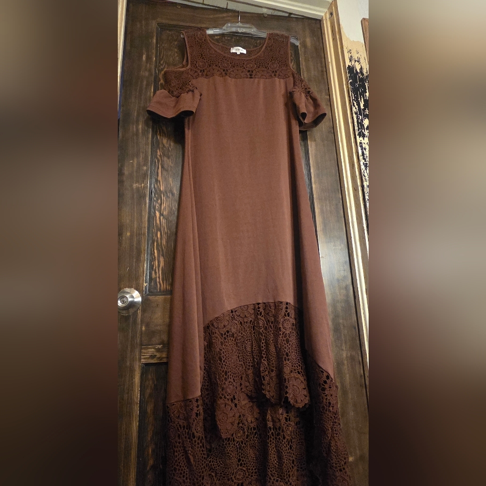 Chic Brown Lace High-Low Dress